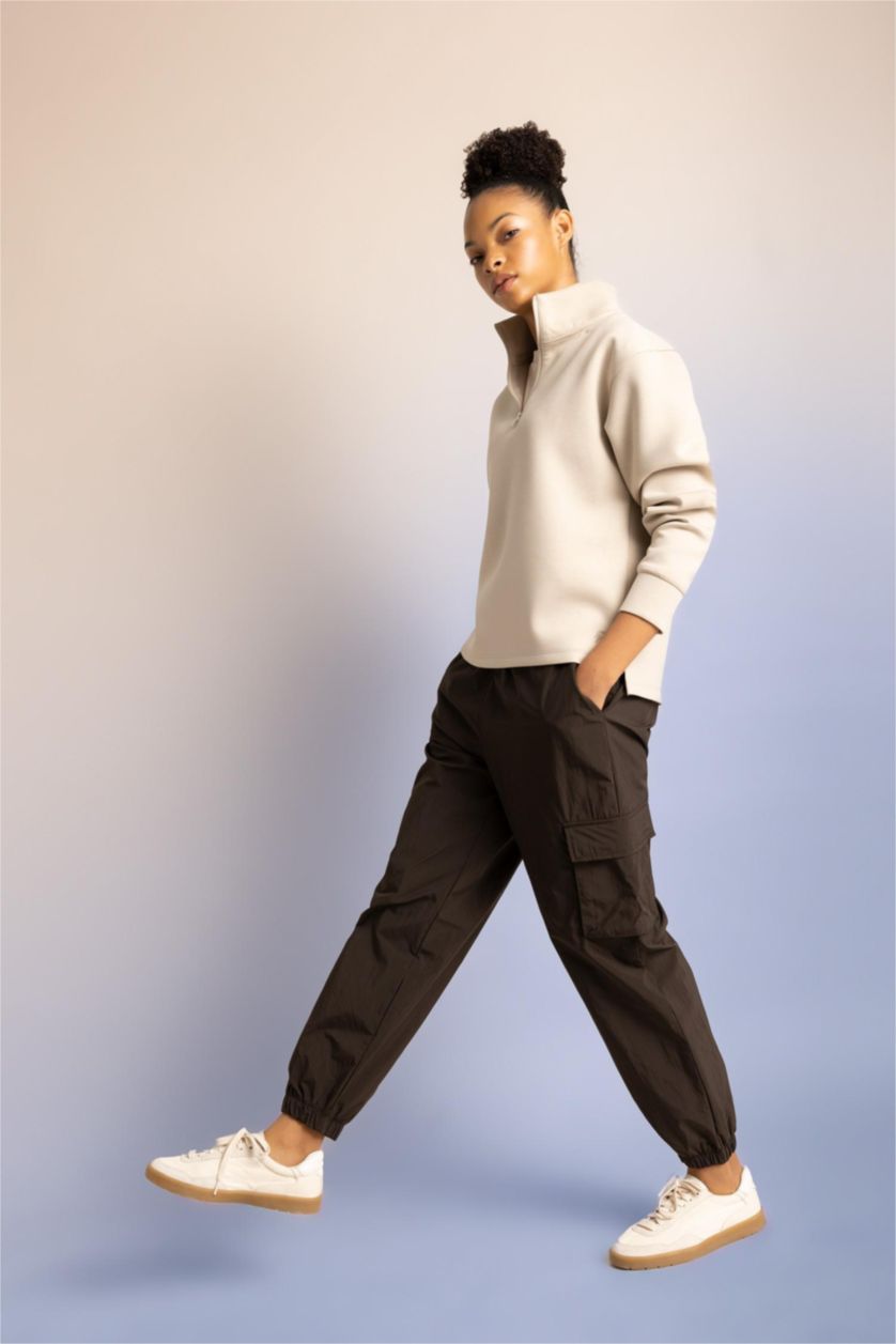 Kadın Koyu Kahve Standart Fit Basic Düz Sporcu Paraşüt Pantolon