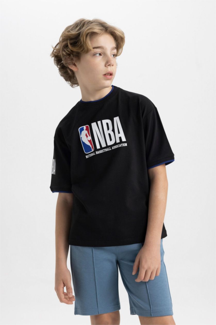 GARÇONS Noir T-shirt oversize NBA Wordmark à col rond et manches courtes pour garçon