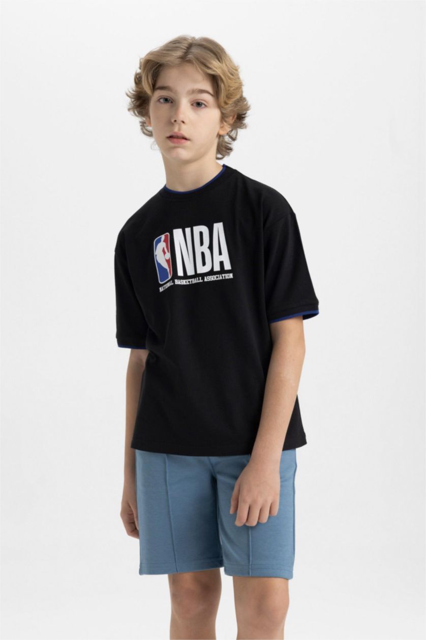 GARÇONS Noir T-shirt oversize NBA Wordmark à col rond et manches courtes pour garçon
