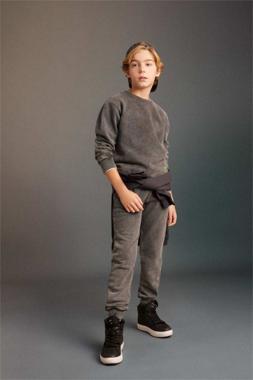 أولاد أنثرا بنطلون بجامة رياضي ولادي قصة عادية