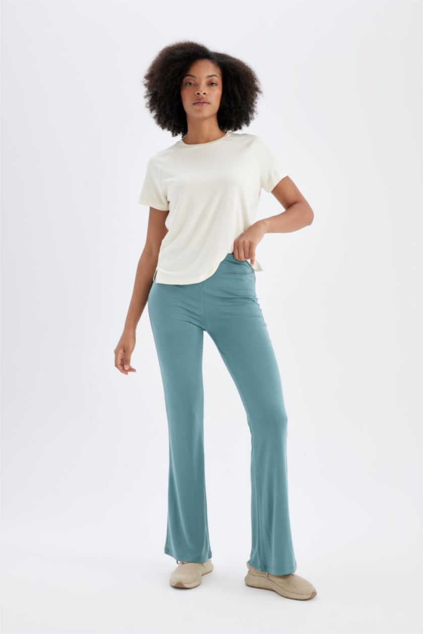 نساء أخضر بنطرون جارلس برجل واسع من DeFactoFit