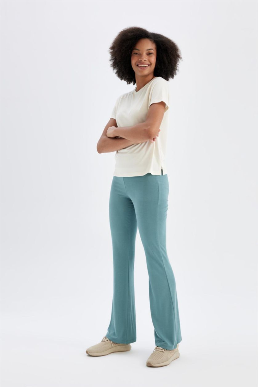 نساء أخضر بنطرون جارلس برجل واسع من DeFactoFit