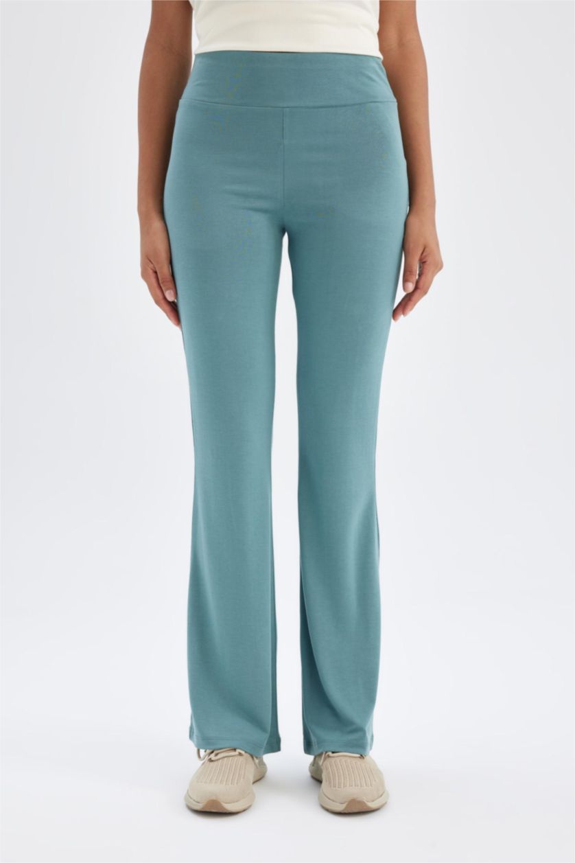 نساء أخضر بنطرون جارلس برجل واسع من DeFactoFit