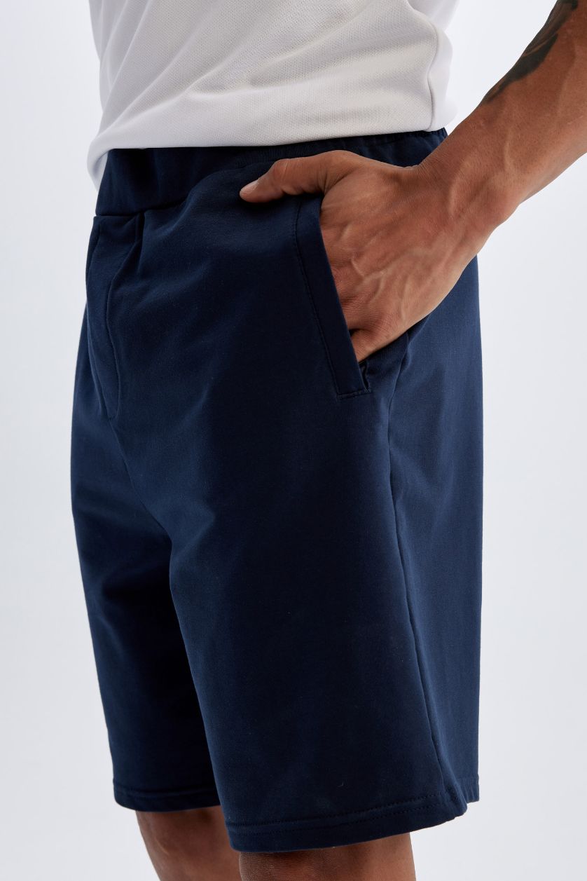 MAN NAVY Standard Fit Sports Shorts
