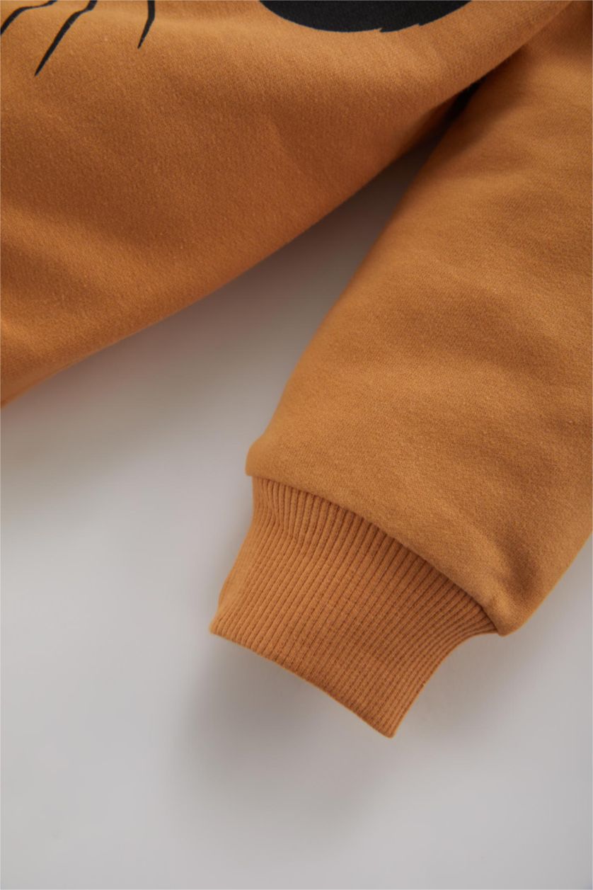 طفل صغير جملي سيت ولادي سويت شيرت وسويت بانتس من ليون كينج - قطعتين