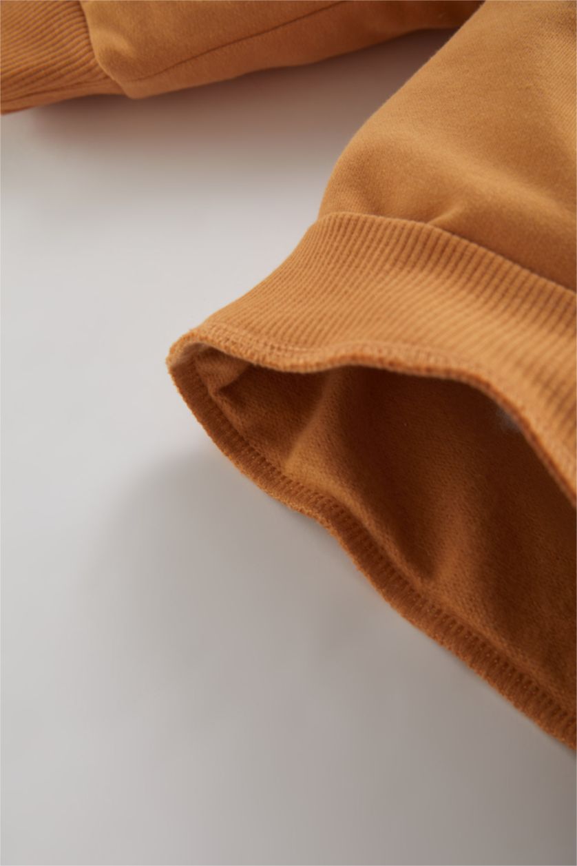 طفل صغير جملي سيت ولادي سويت شيرت وسويت بانتس من ليون كينج - قطعتين