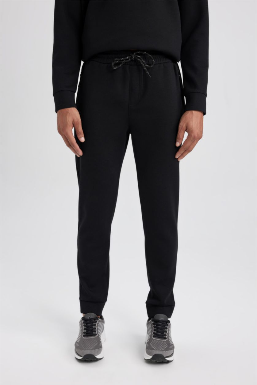 MAN Black Slim Fit Scuba Fabric Jogger