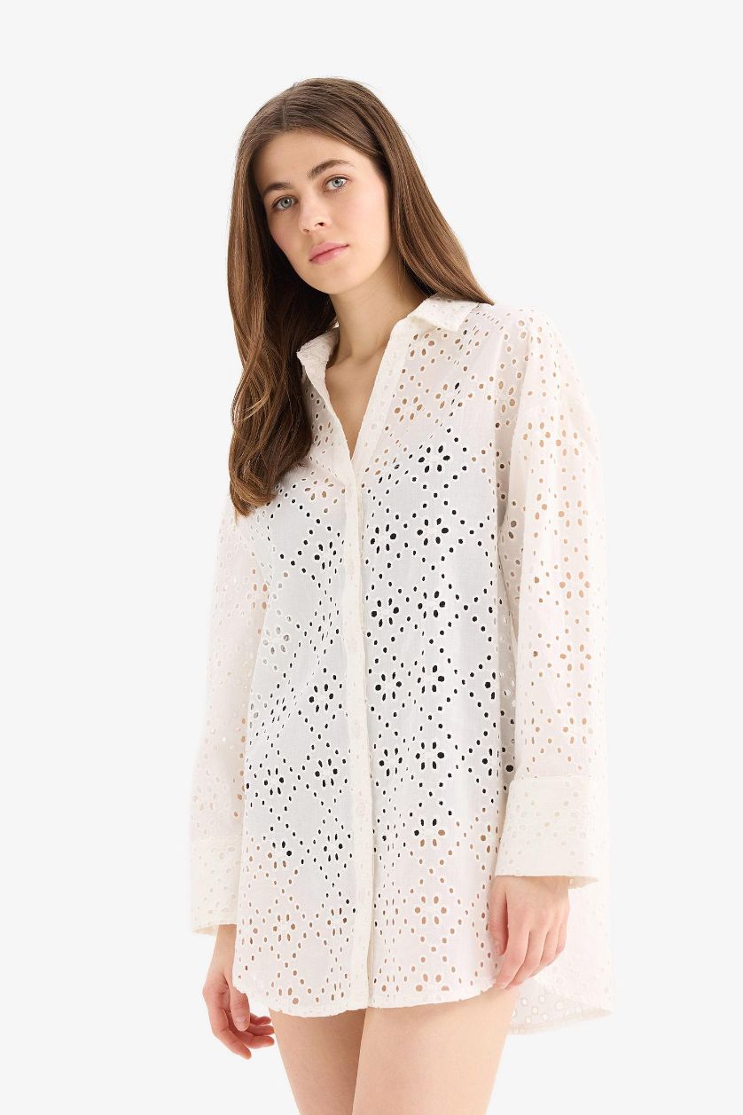 Kadın Kırık Beyaz Regular Fit Pamuklu Brode Plaj Gömleği