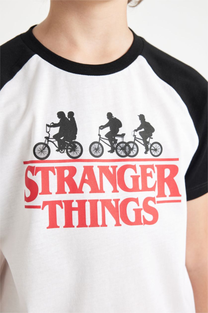 Erkek Çocuk - Genç Erkek Kırık Beyaz Stranger Things Bisiklet Yaka Kısa Kollu Tişört Erkek Çocuk
