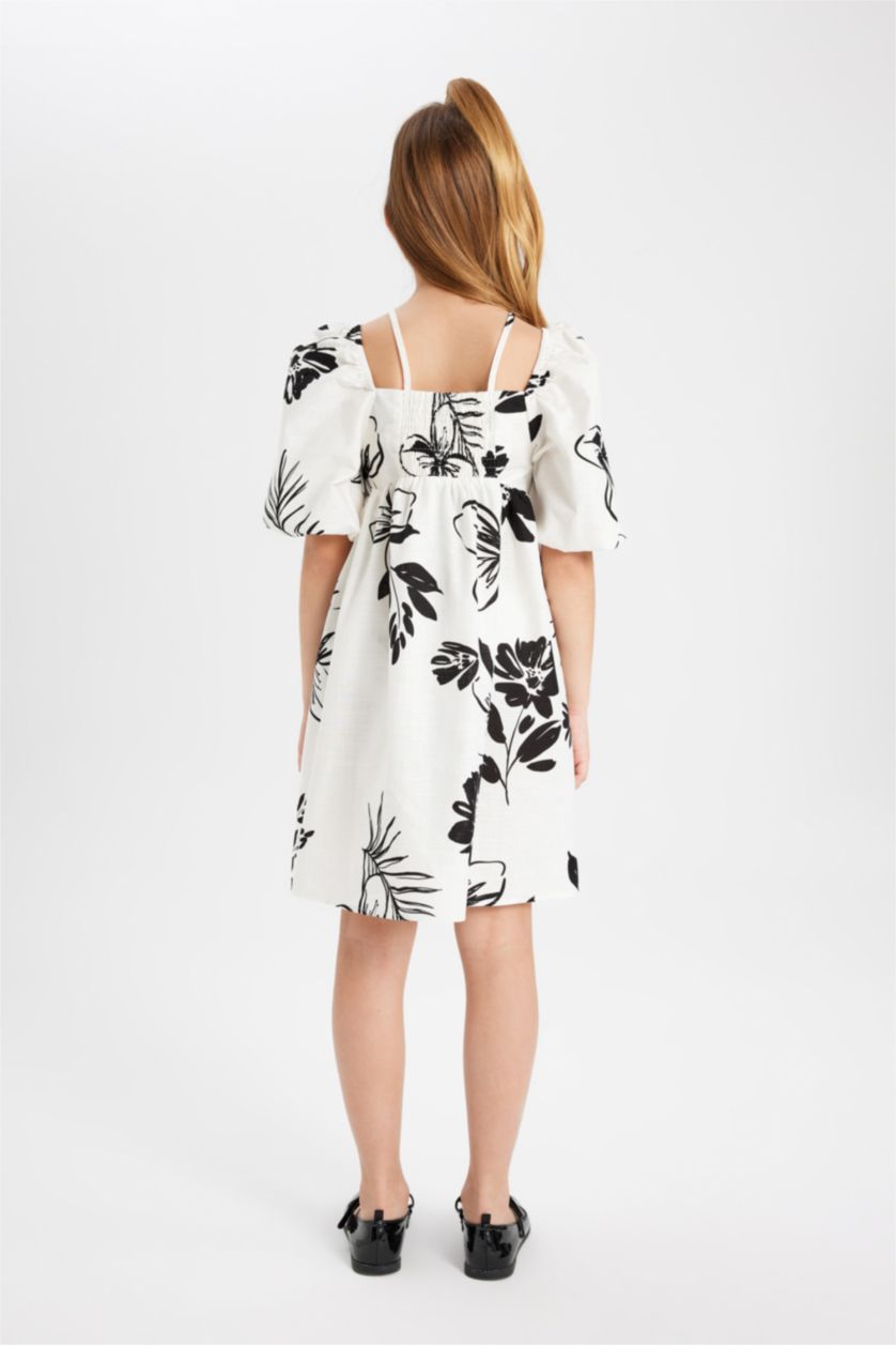 بنات بيج فاتح فستان قطن قصة عادية نص كم