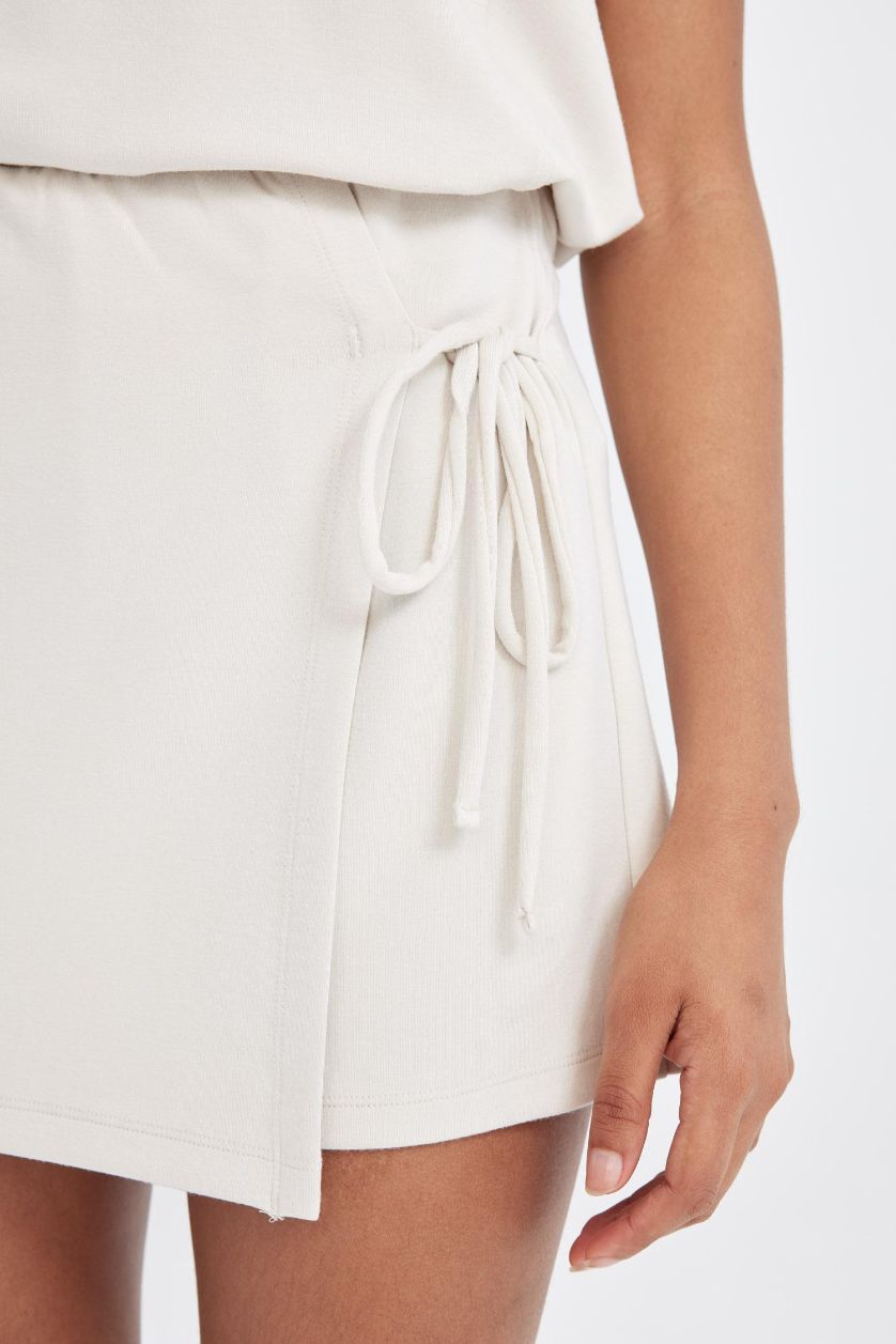 WOMAN Ecru DeFactoFit Standard Fit Short Leg Modal Shorts