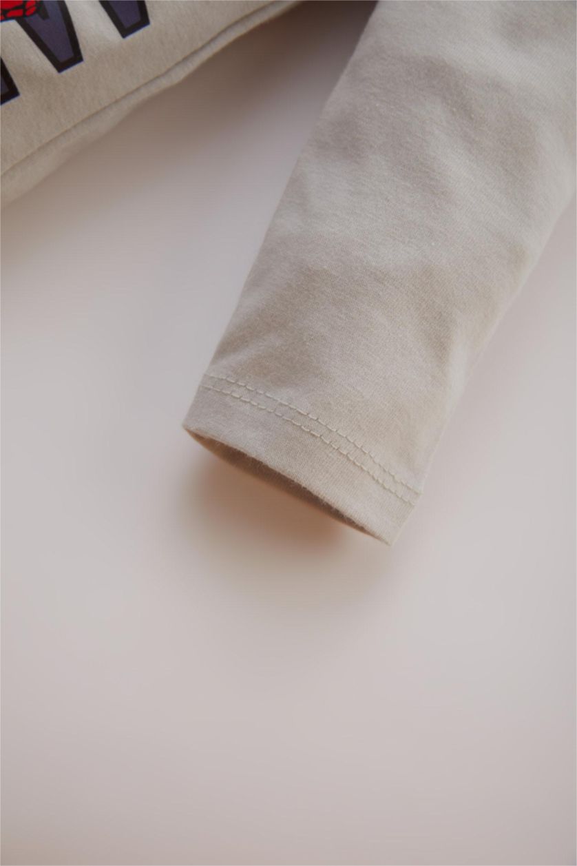 مولود ذكر رمادي فاتح تيشيرت ولادي كم طويل جيرسي قصة عادية من مارفل