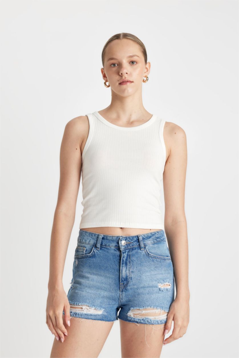 Kadın Mavi Yüksek Bel Kesik Uçlu Paça Jean Şort