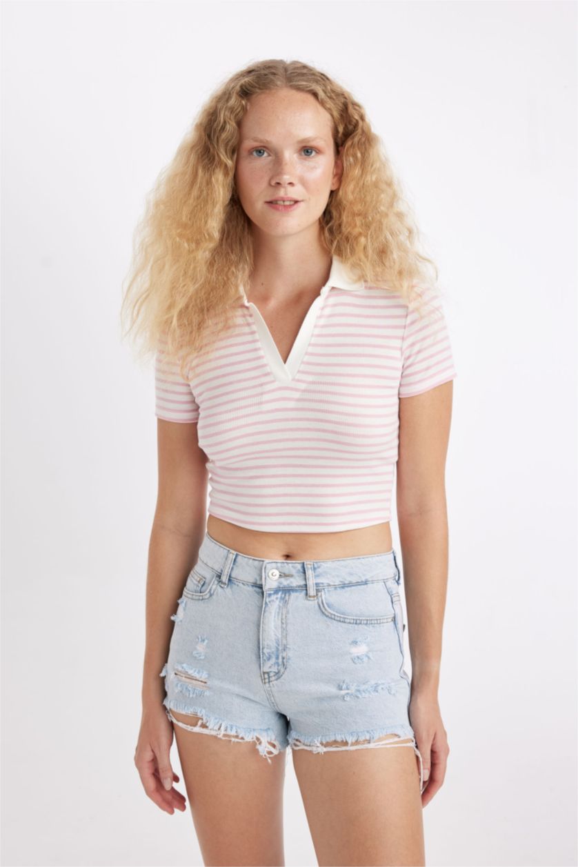 نساء أزرق فاتح شورت جينز بخصر عالي وحافة ممزقة