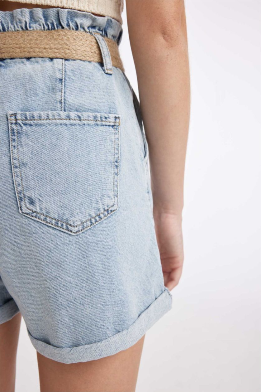 Kadın Açık Mavi Paperbag Yüksek Bel Katlamalı Paça Jean Şort