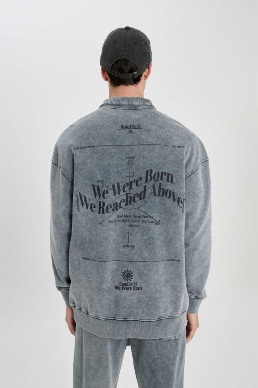 MAN Grey Comfort Fit Stand-up Collar Printed Sweatshirt