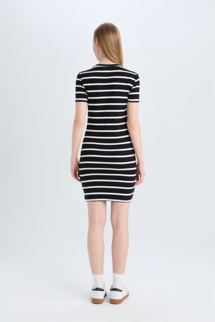 نساء أسود فستان قصير مخطط مضلع بوديكون بياخة مستديرة