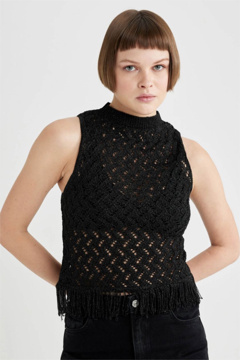 Kadın Siyah Relax Fit Bisiklet Yaka Ajur Atlet