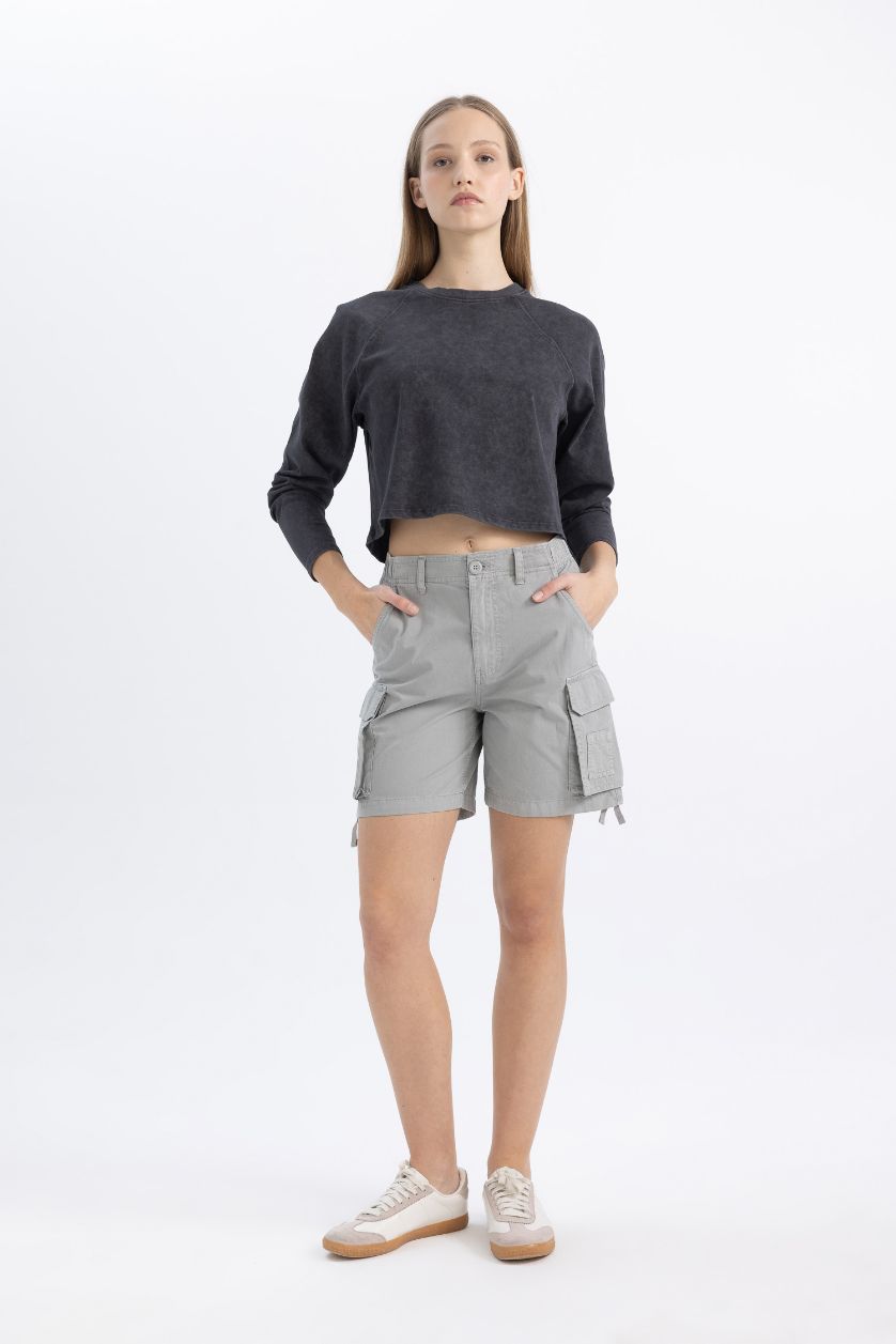 FEMME Gris Clair Short coupe régulière en Gabardine