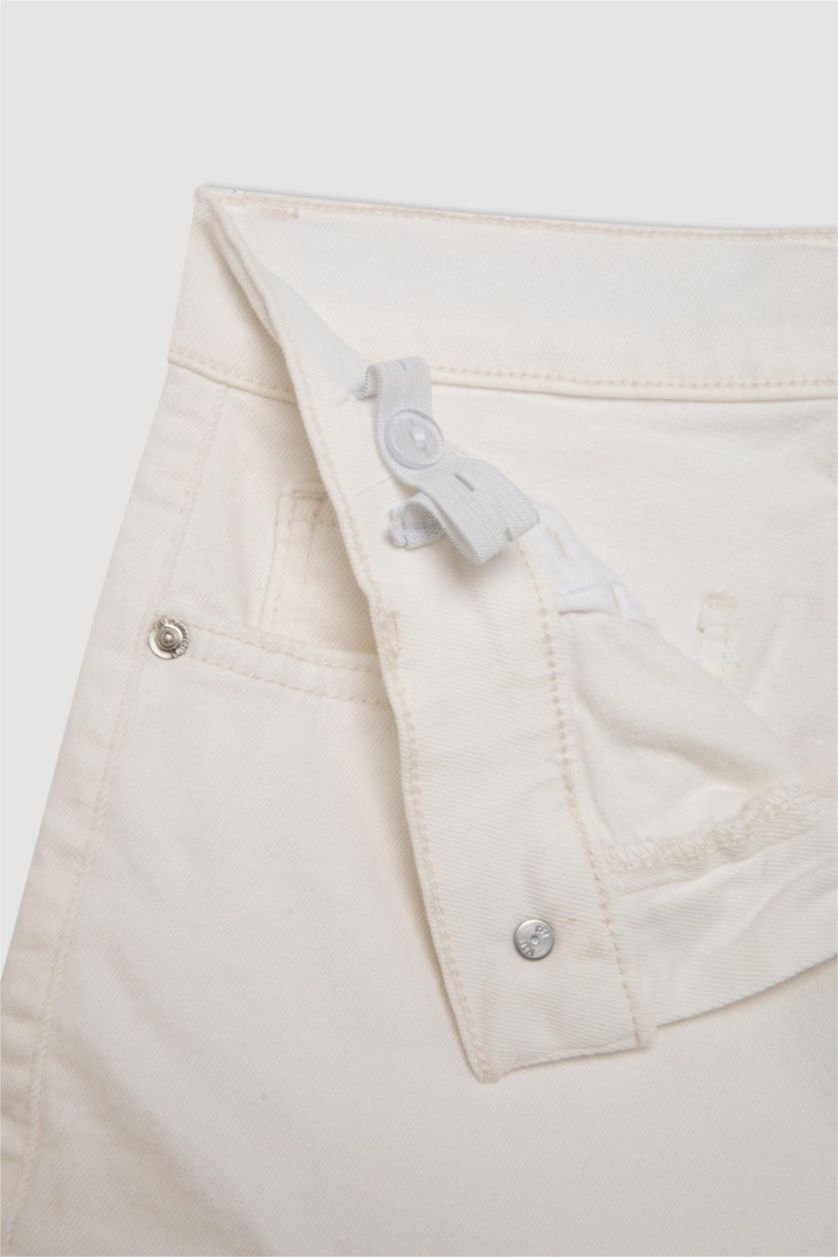 Erkek Çocuk - Genç Erkek Kırık Beyaz Jean Şort Erkek Çocuk