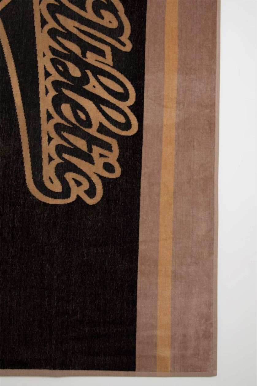 Man Vison Man Cotton Beach Towel