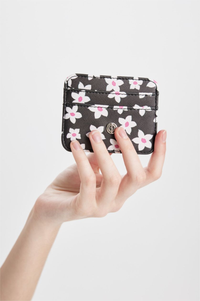 Woman Black Woman Wallets