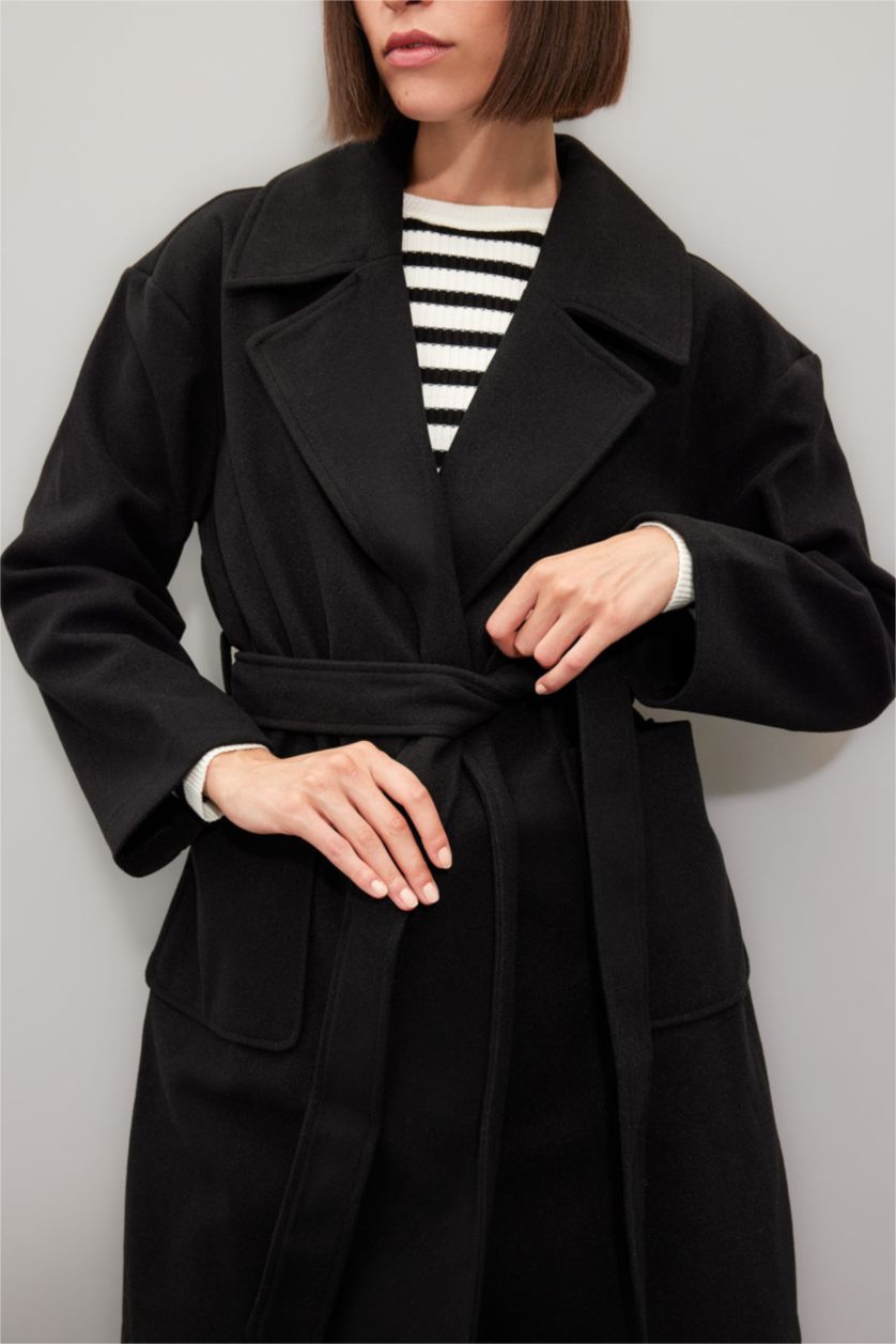 Kadın Siyah Su Geçirmez Uzun Kaşe Kaban Regular Kalıp Kruvaze Yaka Düğmeli Kemerli Cepli Astarsız