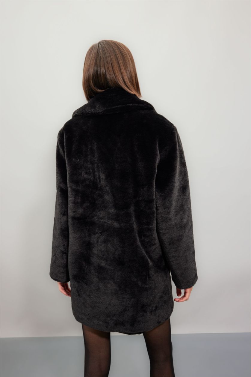 Kadın Siyah Su Geçirmez Uzun Kaşe Kaban Regular Kalıp Kruvaze Yaka Düğmeli Kemerli Cepli Astarsız