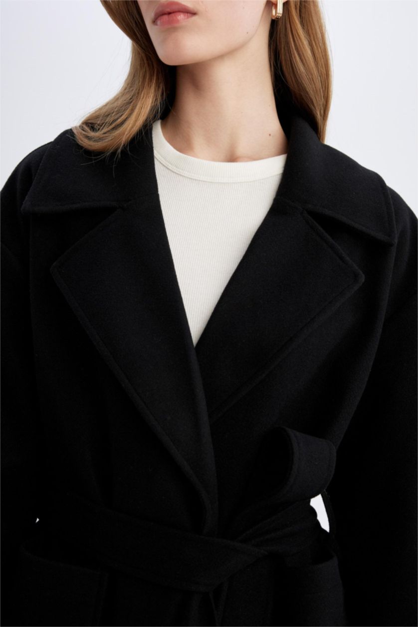 Kadın Siyah Su Geçirmez Uzun Kaşe Kaban Regular Kalıp Kruvaze Yaka Düğmeli Kemerli Cepli Astarsız