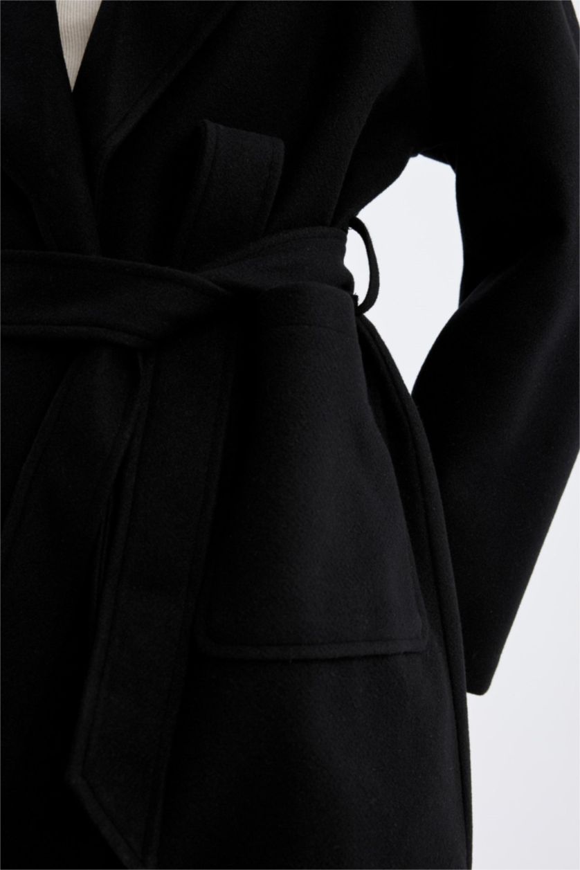 Kadın Siyah Su Geçirmez Uzun Kaşe Kaban Regular Kalıp Kruvaze Yaka Düğmeli Kemerli Cepli Astarsız