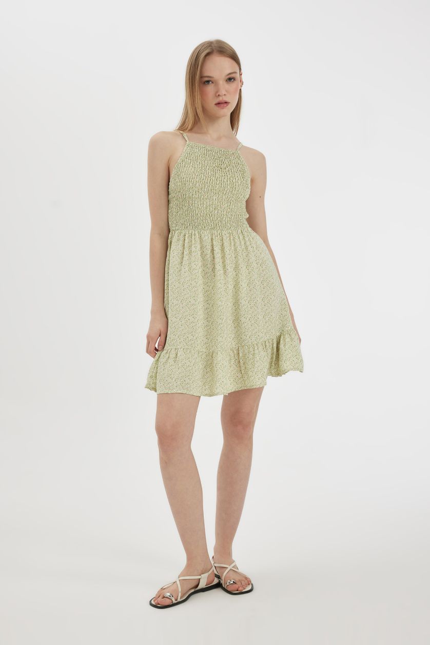 Kadın Açık Mint Halter Yaka Çiçekli Maroken Askılı Mini Elbise