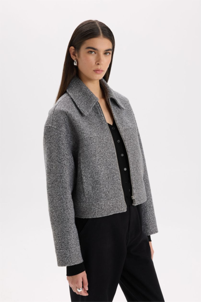 Woman Light Grey Regular Fit Polo Neck Pocketed Waterproof Cachet Jacket