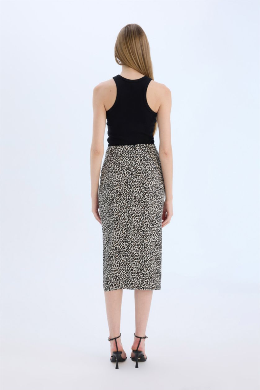 Әйелдерге экру жануар a сызығы орташа ұзындық Тоқылған юбка