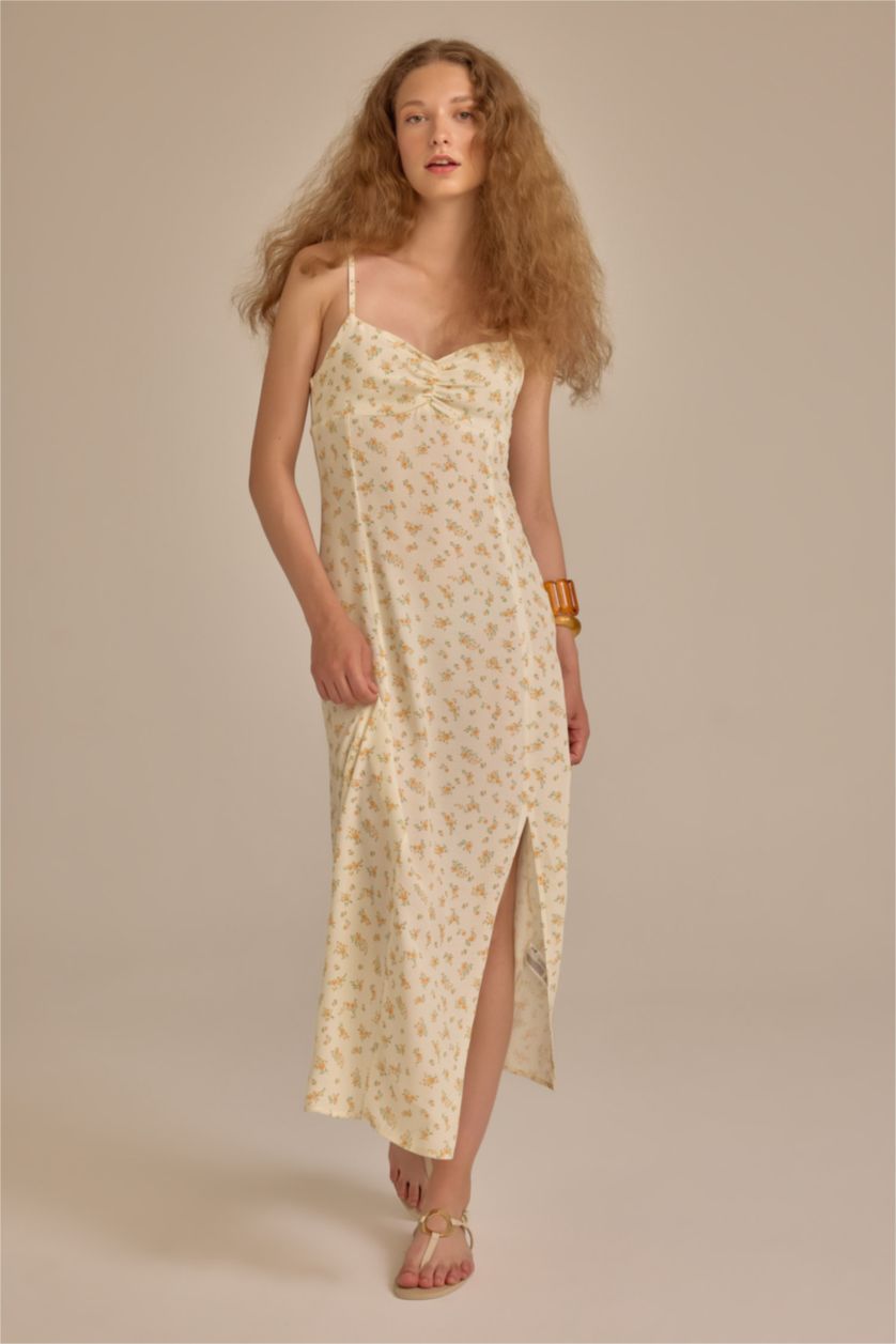 Kadın Ekru Kalp Yaka Çiçekli Maroken Askılı Midi Elbise