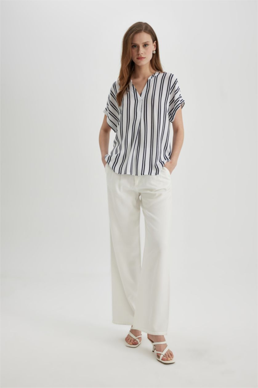 Woman NAVY Regular Fit Crew Neck Short Sleeve Blouse