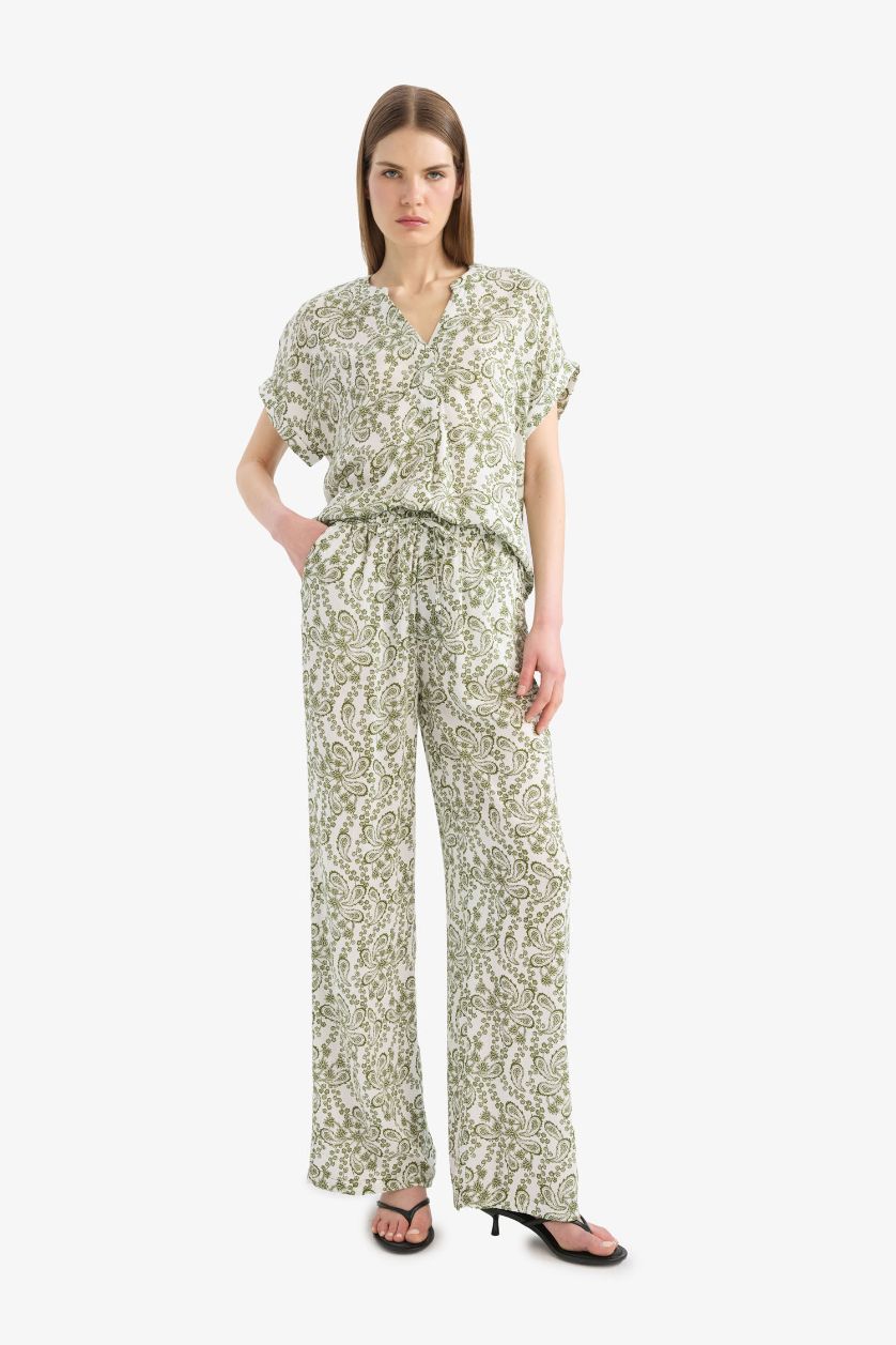 نساء زيتوني بلوزة نص كم مطبوعة قصة عادية برقبة مستديرة