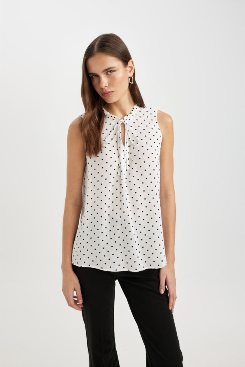 FEMME Blanc Blouse coupe régulière Sans Manches en Tissu Froissé Col Chemise