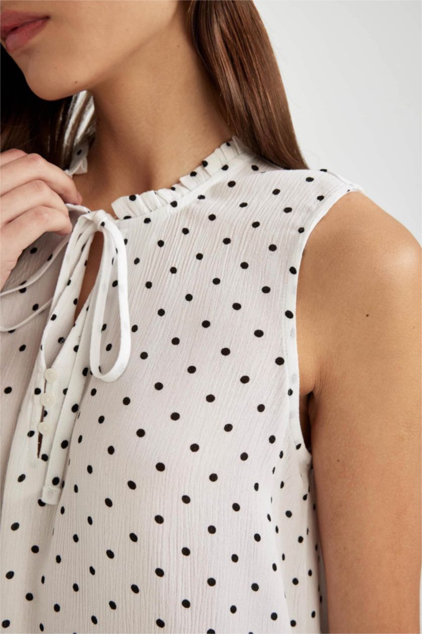 FEMME Blanc Blouse coupe régulière Sans Manches en Tissu Froissé Col Chemise