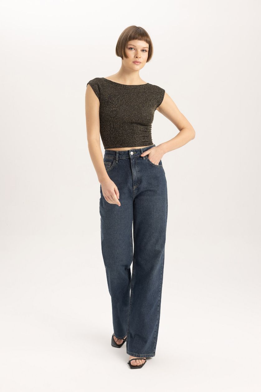 WOMAN GOLD Fitted Crew Neck Short Sleeve T-Shirt