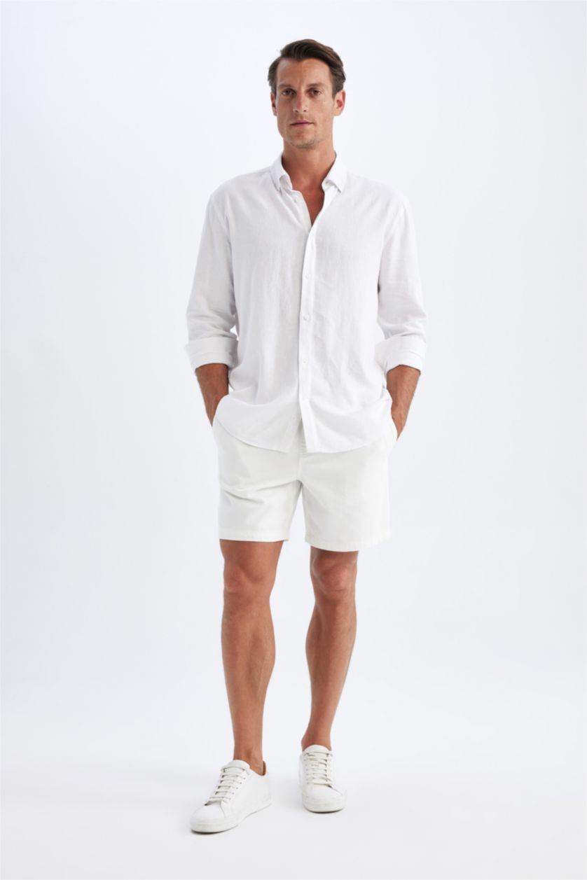 Man White Relax Fit Polo Collar Cotton Long Sleeve Shirt