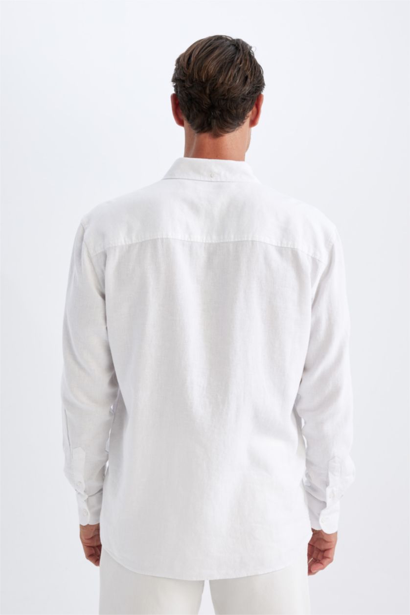 Man White Relax Fit Polo Collar Cotton Long Sleeve Shirt