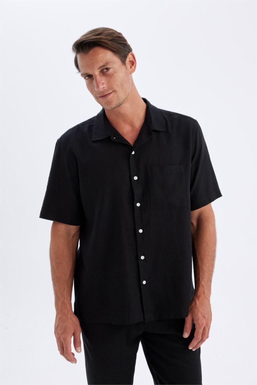 Man Black Relax Fit Polo Collar Short Sleeve Shirt