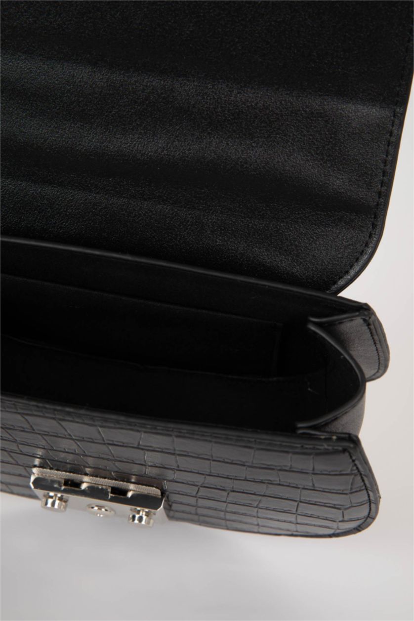 Women Black Faux Leather Shoulder bag