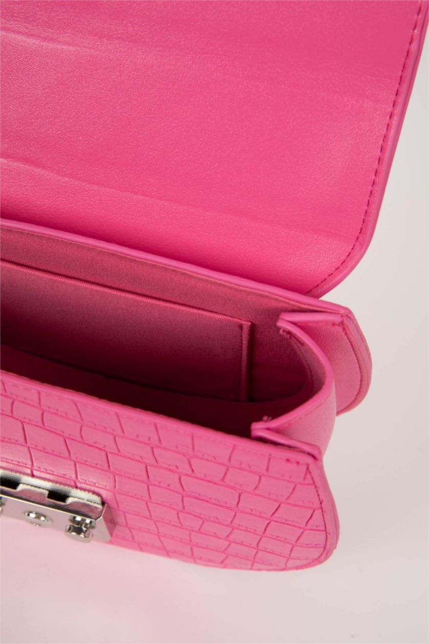 Kadın Pembe Suni Deri Omuz Çantası