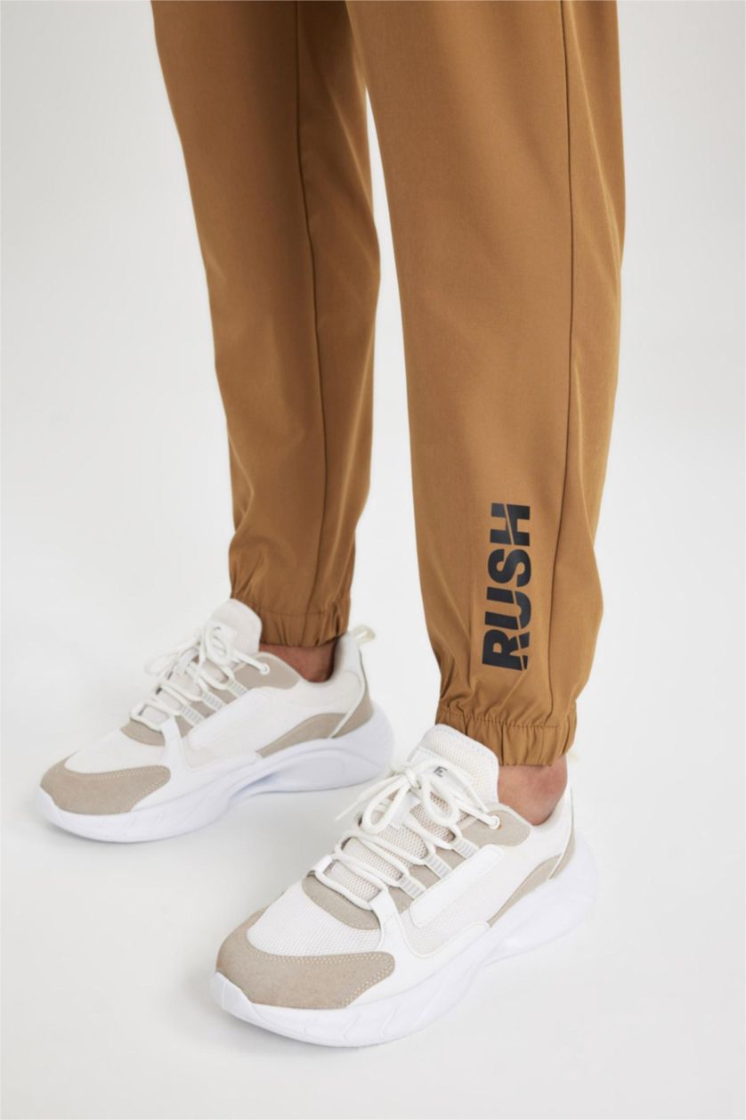 رجال كاكي Slim Fit Woven Jogger