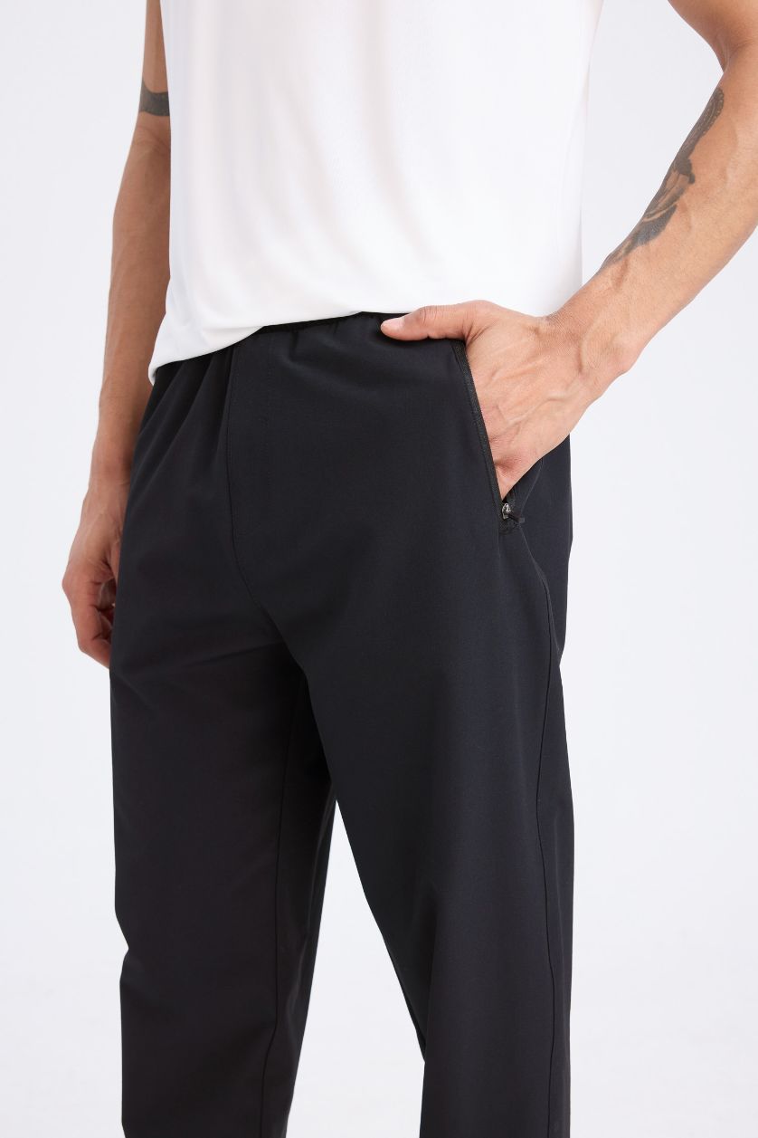 Erkek Siyah Dokuma Esnek Multifonksiyonel Sporcu Jogger Eşofman Altı Slim Fit Dar Kesim Çift Cepli