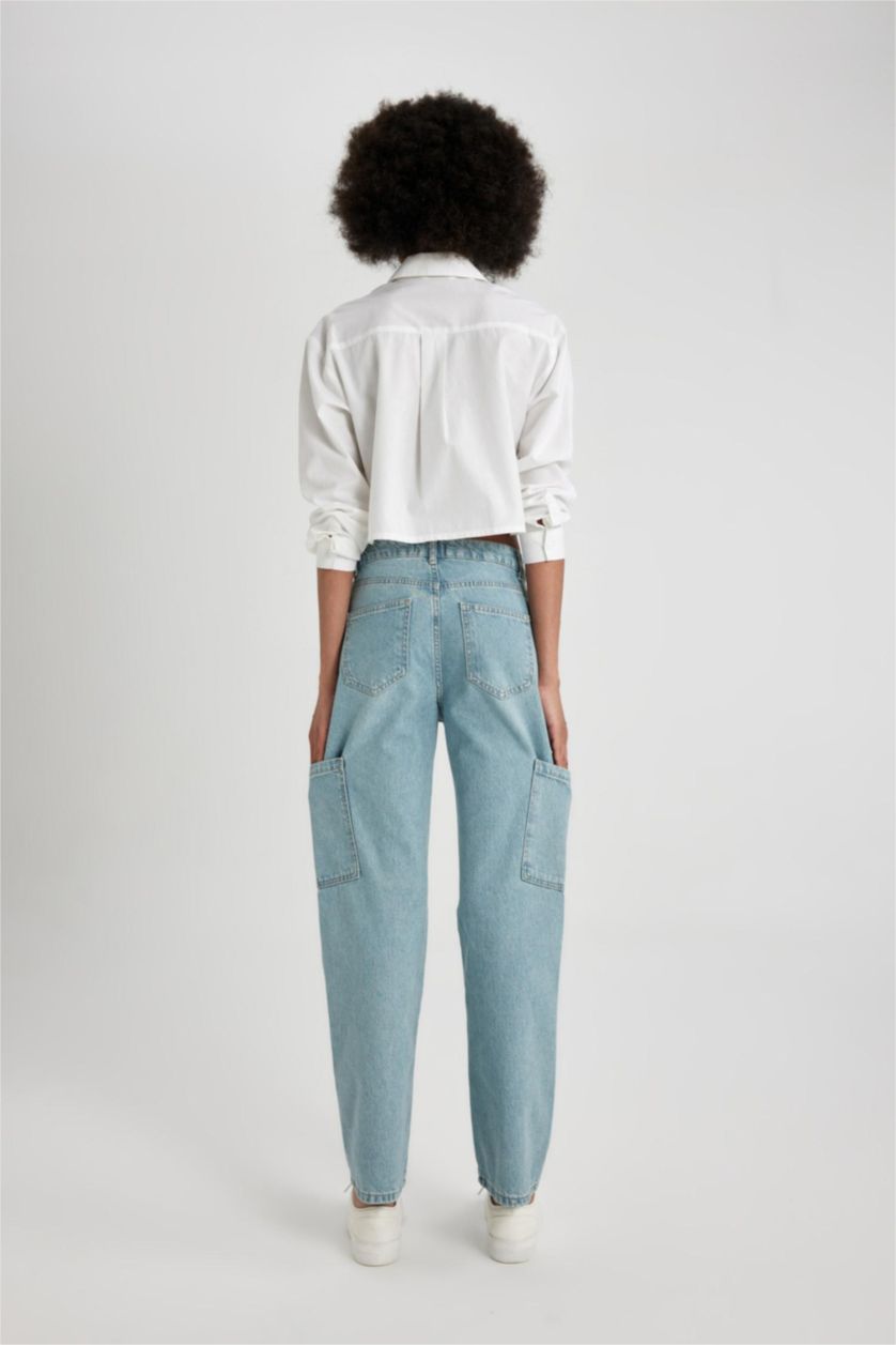 حريمي نيلي فاتح بنطلون جينز وايد ليج برجل واسع وخصر عالي