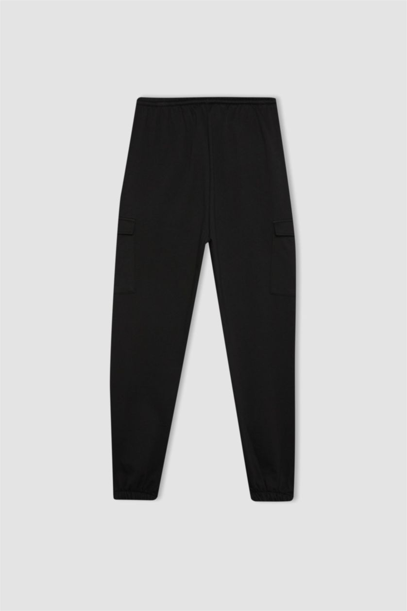 Woman Black Jogger Sweatpants