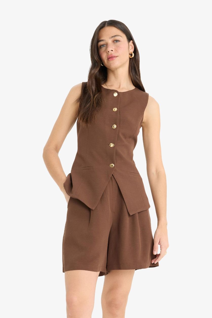 حريمي بني شورت قصير بخصر عالي ممزوج بالكتان