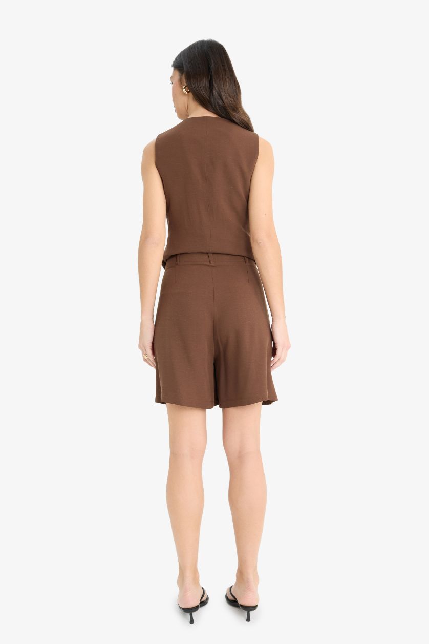 حريمي بني شورت قصير بخصر عالي ممزوج بالكتان